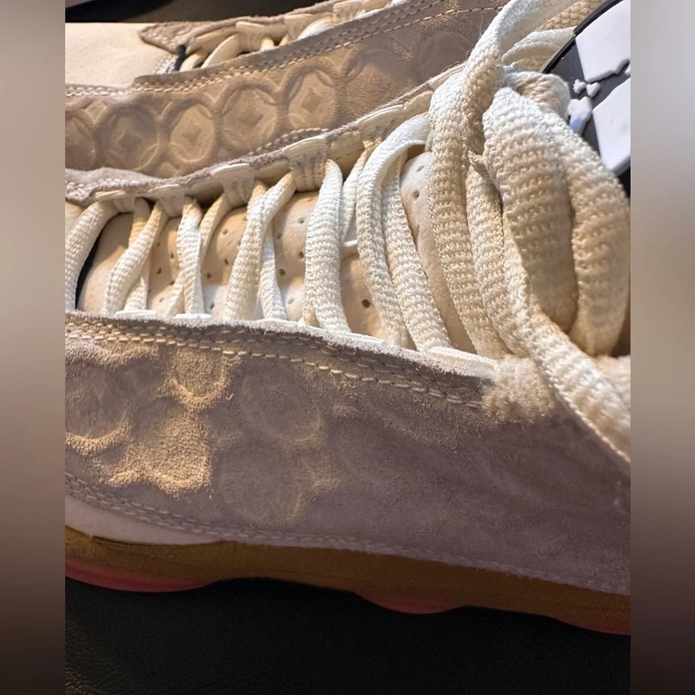WOMEN’S JORDAN ‘B’ RETRO 2013 SIZE 8 SUEDE